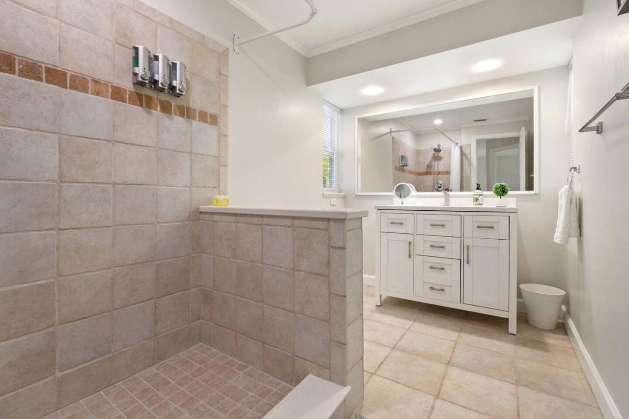 Boaters Bayshore Bungalow North North Naples المظهر الخارجي الصورة